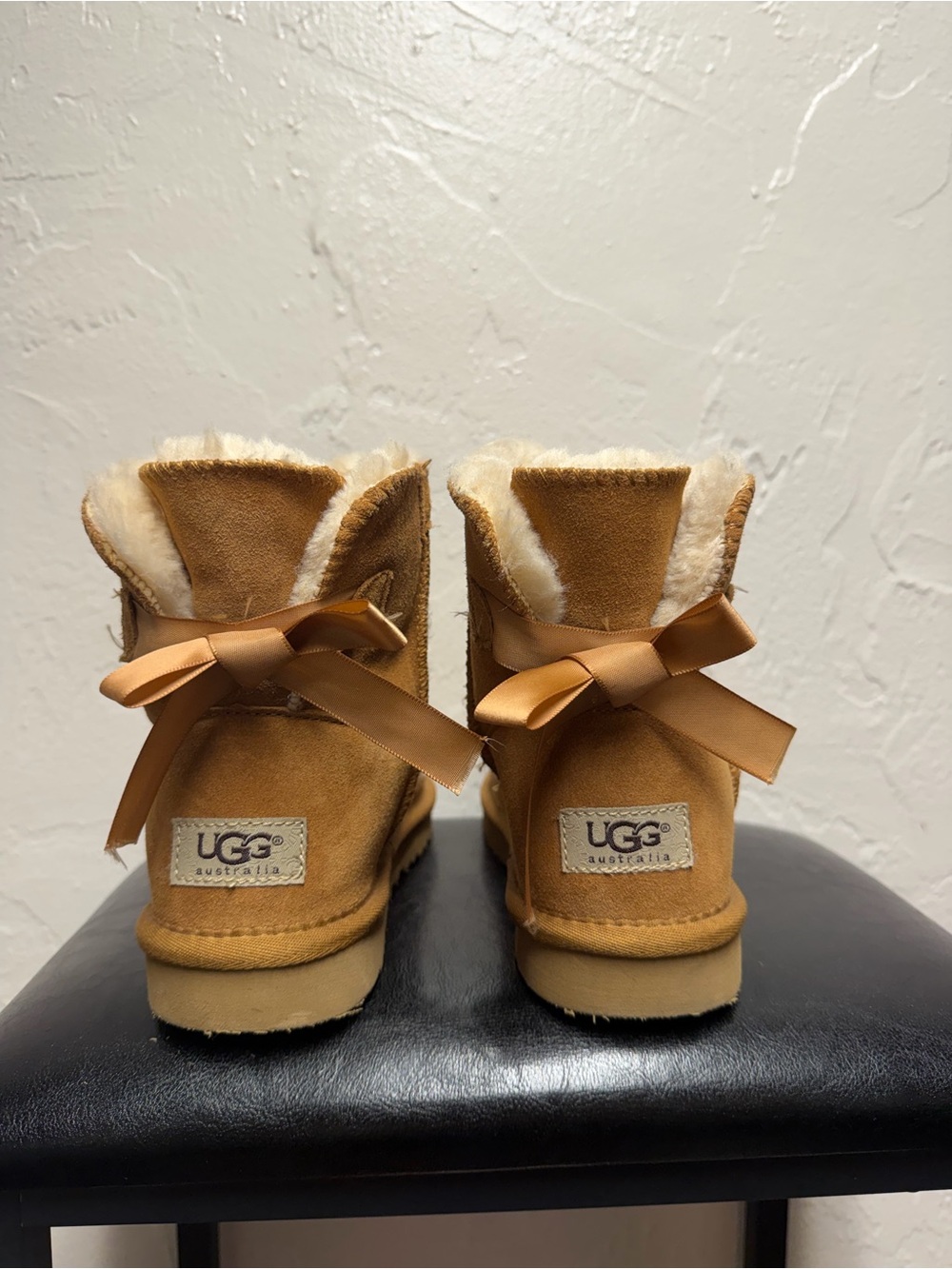 UGG Chestnut Bow Back Sheepskin Ankle Boots